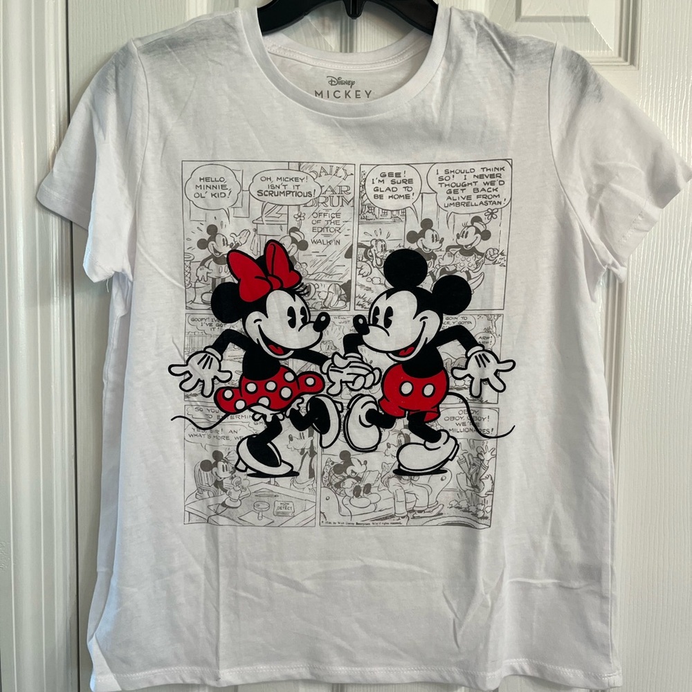 Disney tee, size M, measurements in pictures